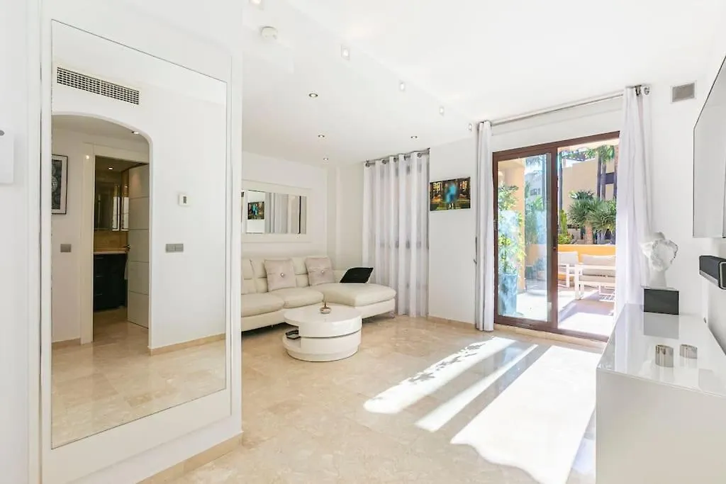 Superb Costalita In Beachfront Complex Rdr406 Estepona Spain